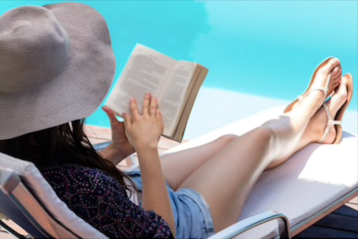 LadyReadingatpool